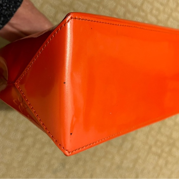 Louis Vuitton Vernis Wilshire PM Sunset Orange- Excellent Condition! - Picture 8 of 13